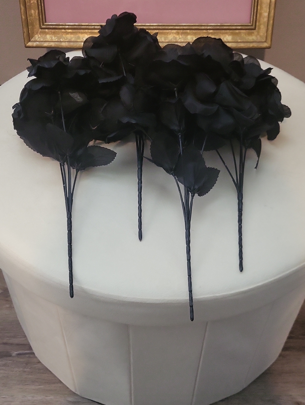 Faux Gothic Black Rose Picks 🖤 Set Of 4! - Picture 2 of 2